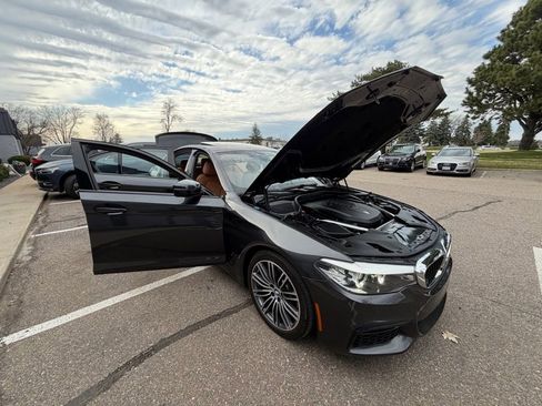 Used 2020 BMW 540i xDrive w/ M Sport Package image 38