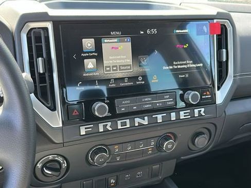 New 2026 Nissan Frontier SV w/ Tow Package AWD/4WD image 15