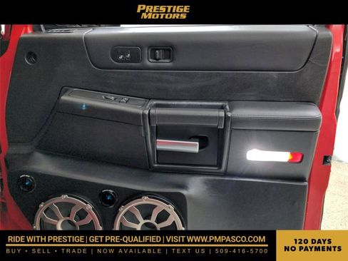 Used 2005 HUMMER H2 SUT w/ Preferred Equipment Group image 39
