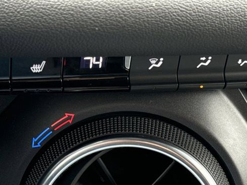 Used 2024 Chevrolet Blazer LT image 27