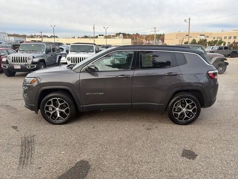 Certified 2024 Jeep Compass Limited w/ Sun and Sound Group image 17