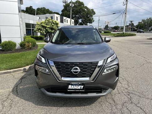Certified 2023 Nissan Rogue SV w/ SV Premium B Package AWD/4WD image 3
