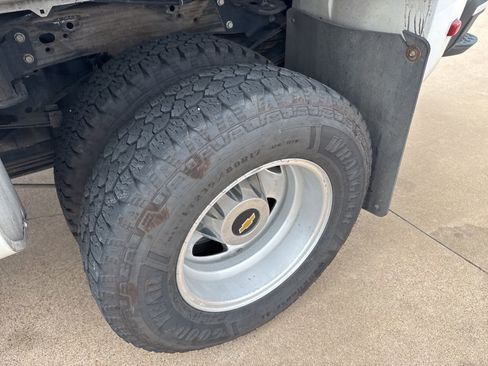 Used 2018 Chevrolet Silverado 3500 High Country w/ Duramax Plus Package image 10