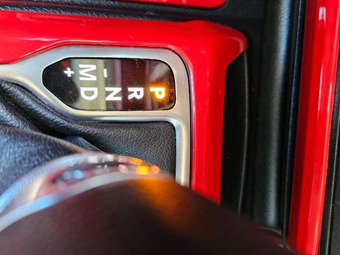 Used 2020 Jeep Wrangler Unlimited Sahara w/ Uconnect 4C Nav & Sound Group image 19