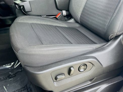 Used 2022 Chevrolet Suburban LS w/ Driver Alert Package image 19