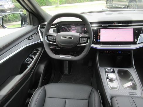 Used 2025 Jeep Wagoneer S Limited image 14