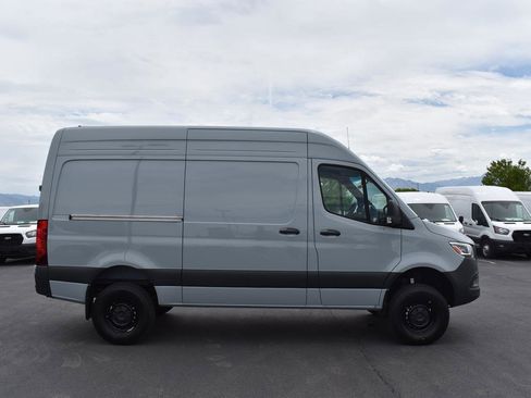 New 2025 Mercedes-Benz Sprinter 2500 image 5