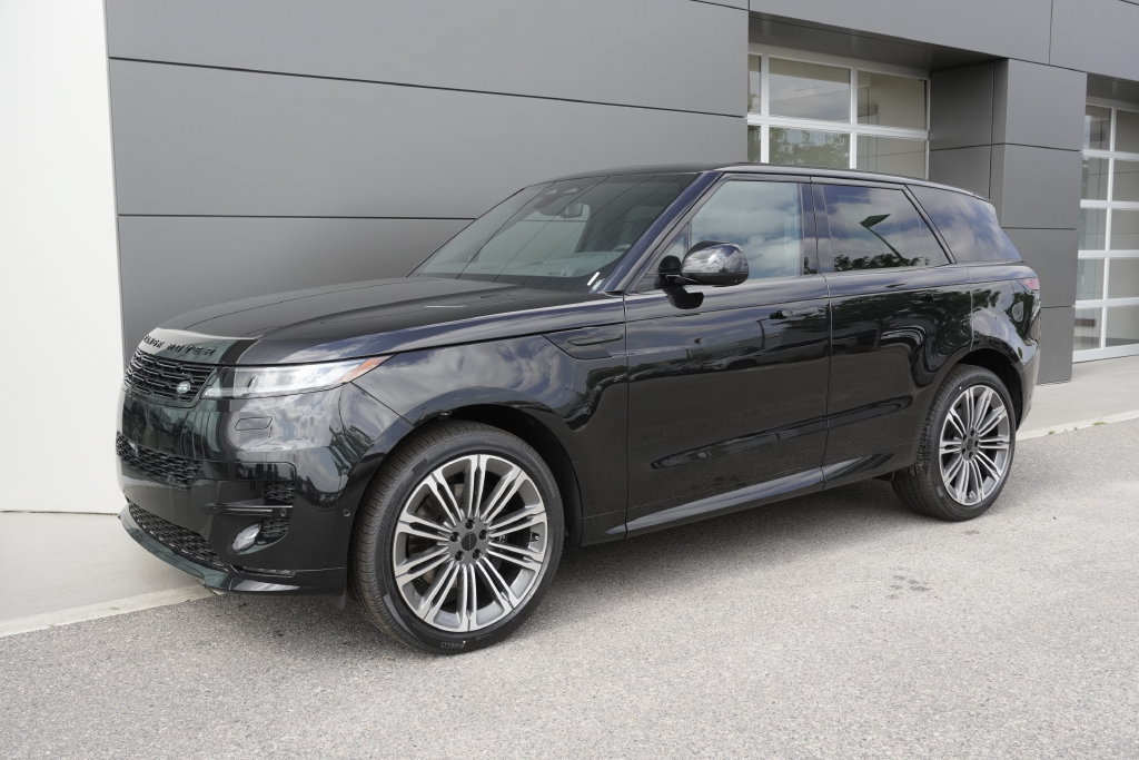 New 2026 Land Rover Range Rover Sport Dynamic SE AWD/4WD image 3