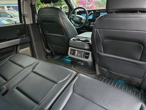 Used 2026 Ford F250 Lariat w/ Black Appearance Package AWD/4WD image 19