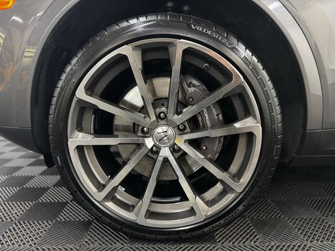Used 2021 Porsche Cayenne Coupe w/ Premium Package AWD/4WD image 7