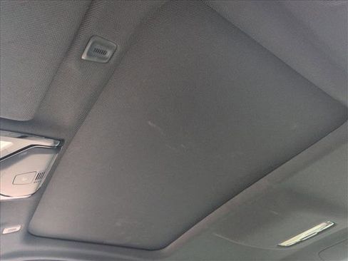 Used 2019 BMW 530i image 23