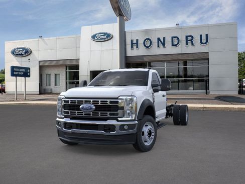 New 2025 Ford F550 4x4 Regular Cab Super Duty image 31