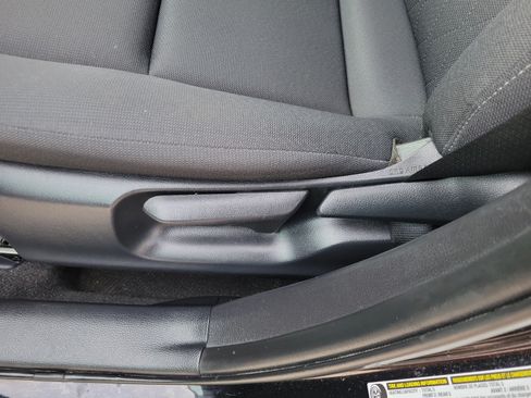 Used 2024 Toyota Corolla LE FWD image 7