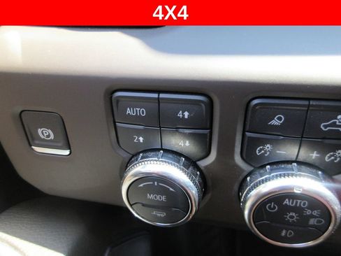 Certified 2025 GMC Sierra 1500 Denali AWD/4WD image 33