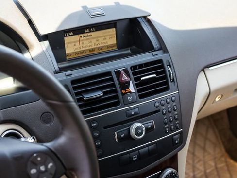 Used 2009 Mercedes-Benz C 350 Sport image 26