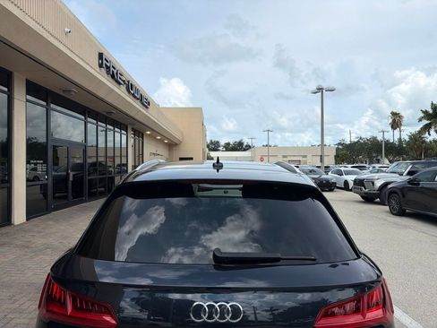 Used 2020 Audi Q5 2.0T Premium Plus w/ Premium Plus Package AWD/4WD image 5
