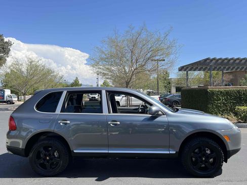Used 2004 Porsche Cayenne S AWD/4WD image 15