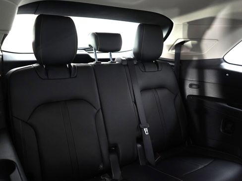 Used 2024 MAZDA CX-90 Plug-In Hybrid w/ Premium Pkg image 12