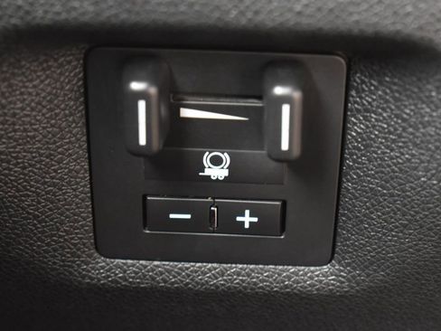 Used 2013 Chevrolet Silverado 2500 W/T AWD/4WD image 30