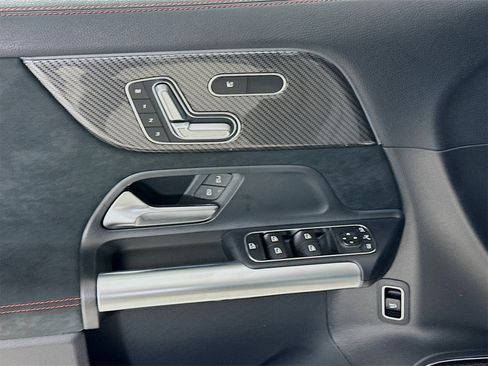 New 2026 Mercedes-Benz GLA 35 AMG 4MATIC image 19