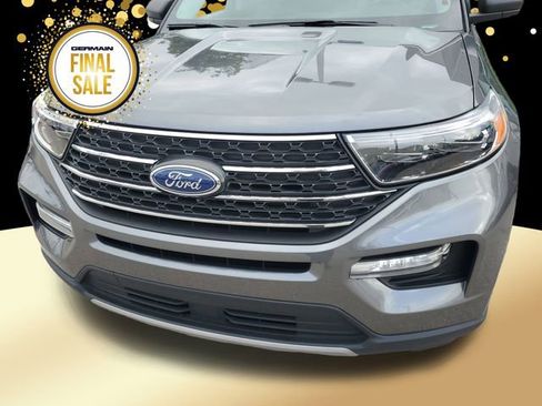 Used 2022 Ford Explorer XLT w/ Equipment Group 202A image 11