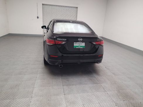 Used 2025 Nissan Sentra SR FWD image 6