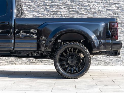 Used 2022 Ford F450 Limited w/ FX4 Off-Road Package image 15