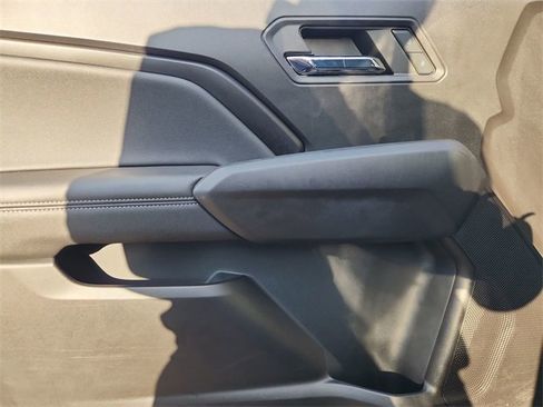 Used 2023 Chevrolet Colorado LT w/ LT Convenience Package II image 21