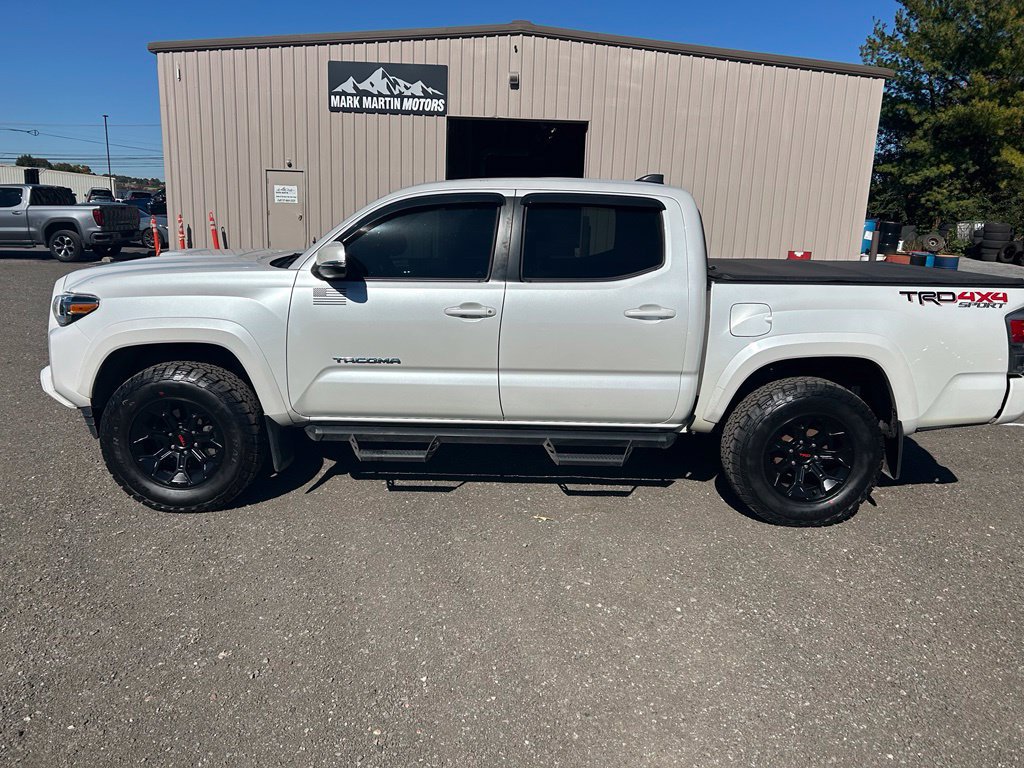 Used 2021 Toyota Tacoma TRD Sport AWD/4WD image 7