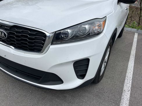 Used 2020 Kia Sorento LX image 5