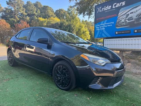 Used 2016 Toyota Corolla LE image 1