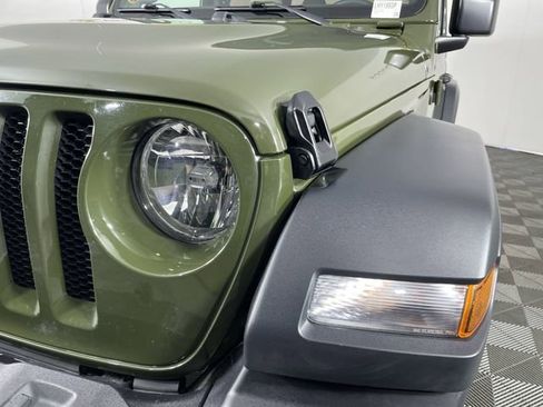 Used 2023 Jeep Wrangler Sport S image 48