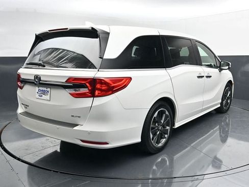 Used 2023 Honda Odyssey Elite image 9