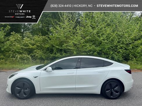 Used 2019 Tesla Model 3 Mid Range RWD image 1