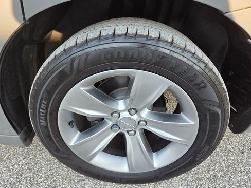 Used 2018 Dodge Charger SXT Plus image 7