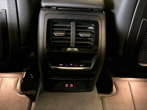 Used 2023 BMW X3 sDrive30i w/ Premium Package image 33