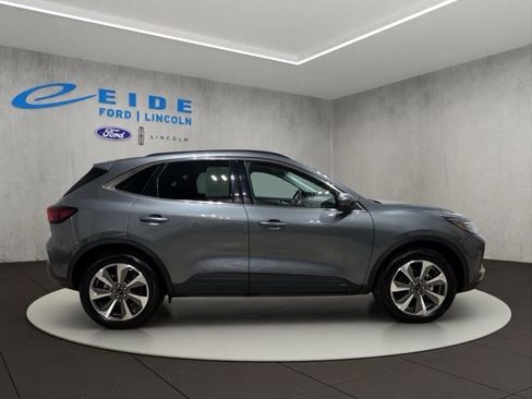 Certified 2025 Ford Escape Platinum AWD/4WD image 7