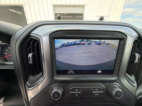 Certified 2021 Chevrolet Silverado 1500 LT Trail Boss w/ Bed Protection Package AWD/4WD image 15