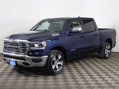 Used 2023 RAM 1500 Laramie AWD/4WD image 7
