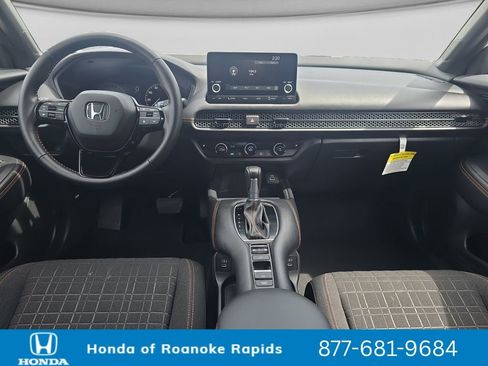 Used 2025 Honda HR-V Sport image 12