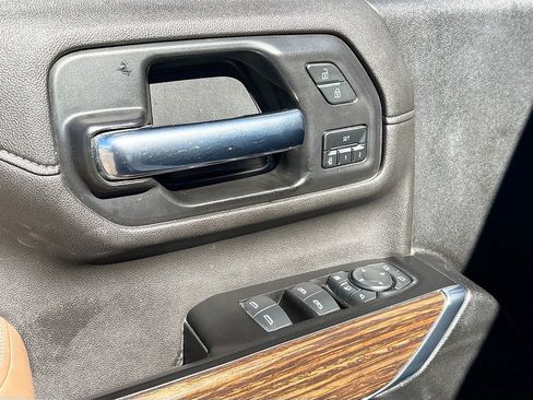 Used 2022 Chevrolet Silverado 2500 High Country image 18