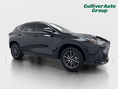 Used 2024 Lexus NX 250 FWD w/ Towing Package (2000 Lbs) image 12