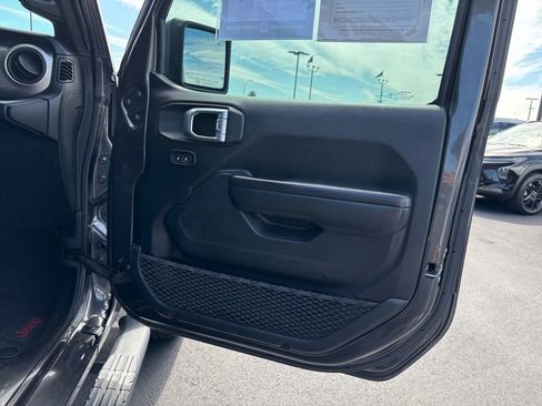 Used 2021 Jeep Wrangler Sport image 26