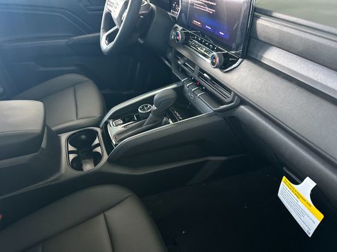 New 2026 Chevrolet Colorado Trail Boss AWD/4WD image 15
