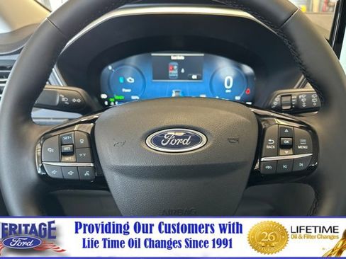 New 2025 Ford Escape SE w/ PHEV Premium Package image 21