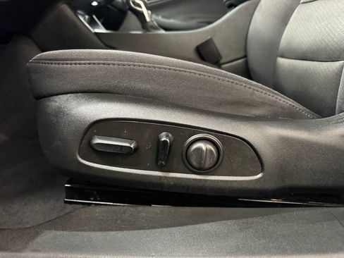 Used 2023 Chevrolet Malibu LT FWD image 14