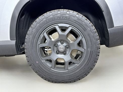 New 2026 Honda Pilot TrailSport image 39