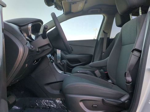 Used 2022 Chevrolet Trax LS w/ Tint and Cruise Package FWD image 21