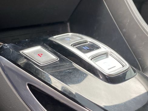 Used 2023 Hyundai Sonata Limited FWD image 13