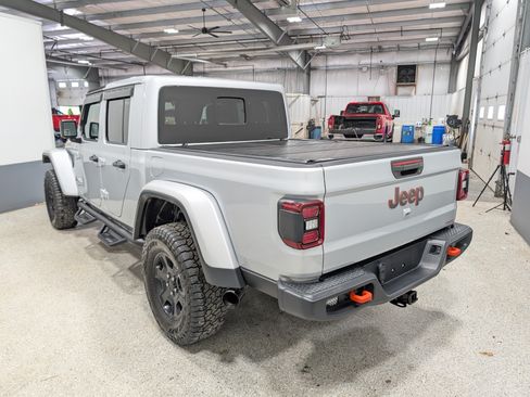 Used 2022 Jeep Gladiator Mojave w/ LED Lighting Group AWD/4WD image 4